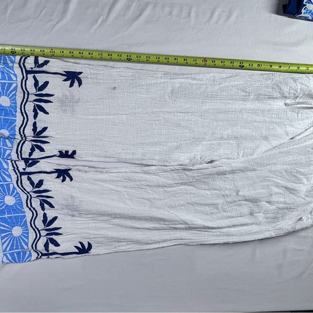 Rip Curl White and Blue pants